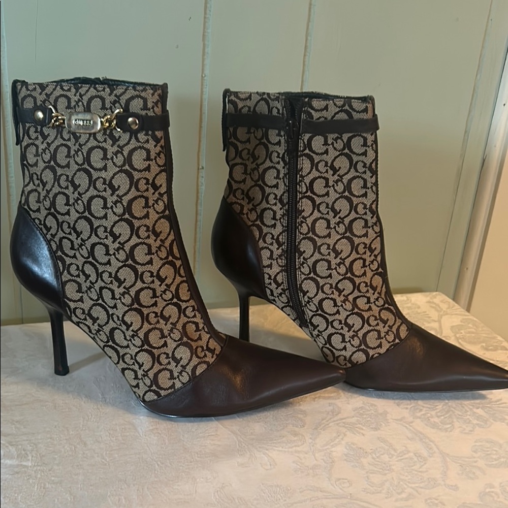 GUESS BOOTS